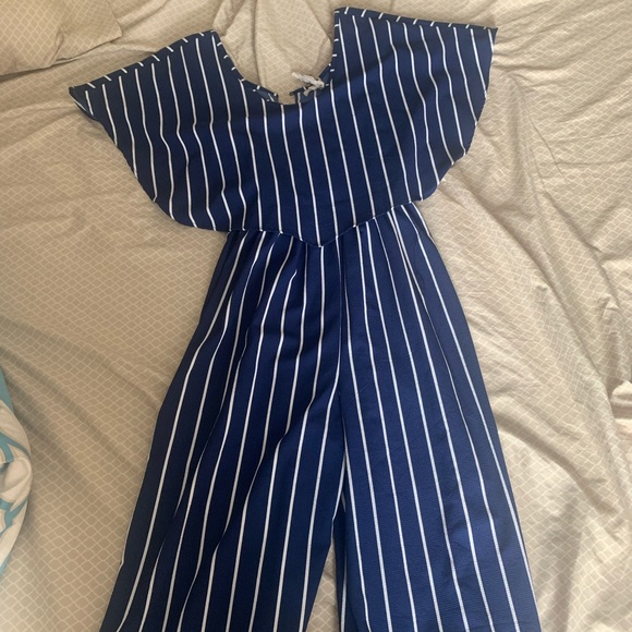 Jumpsuit - Picture 3 of 7